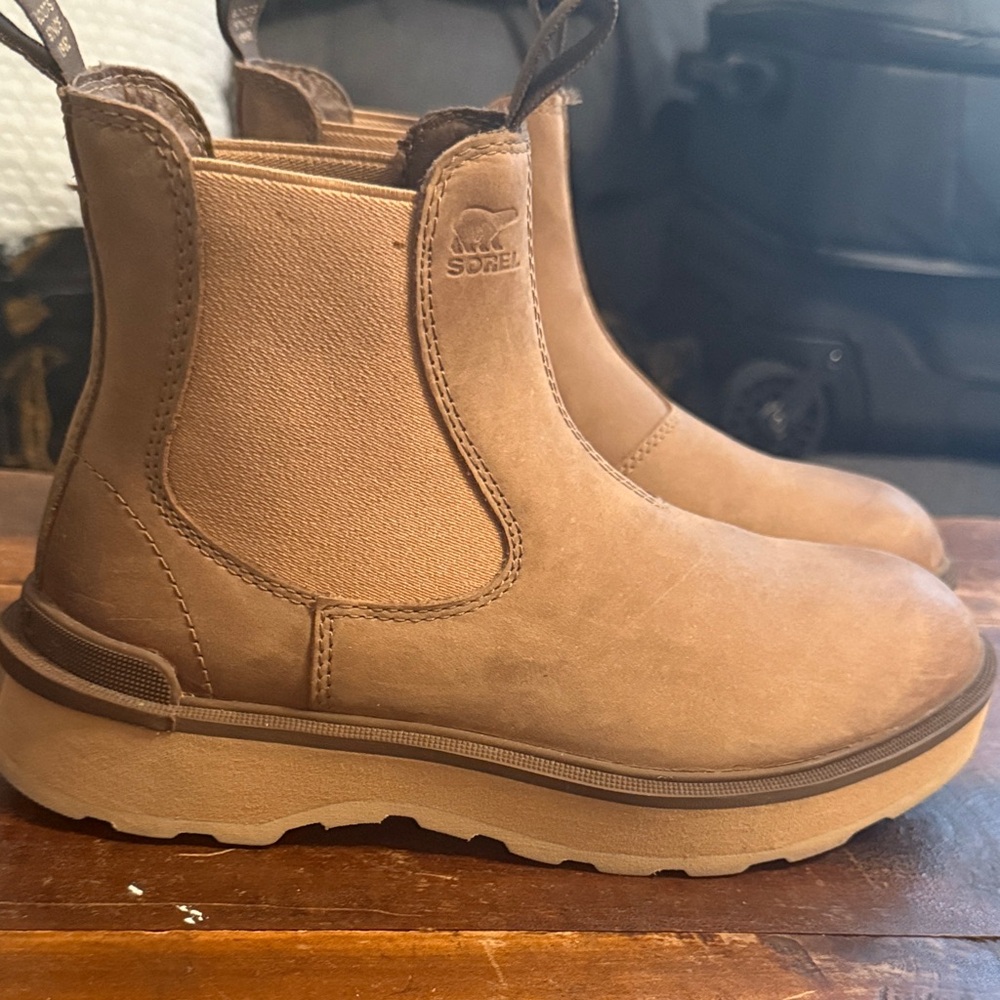 Sorel Hi Line Chelsea Boots